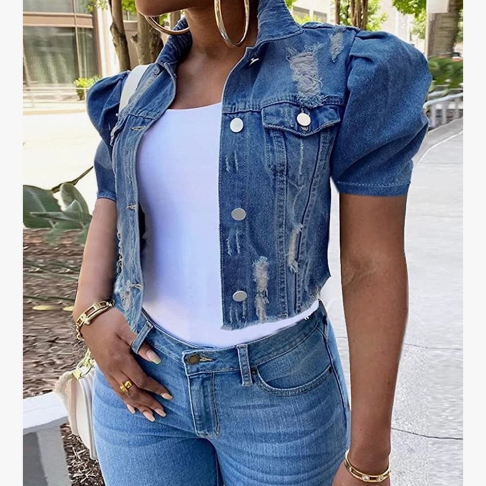 Cropped Short sleeved distressed denim jacket (Brand New Without Tags)